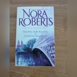 10/$20 📚 Nora Roberts Book